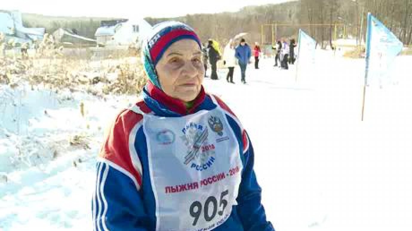 Ради «Лыжни России» 82-летняя пенсионерка перелезла через забор