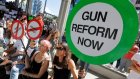 Во Флориде учителям разрешили носить оружие в школах