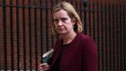 Глава британского МВД ушла в отставку из-за скандала с мигрантами