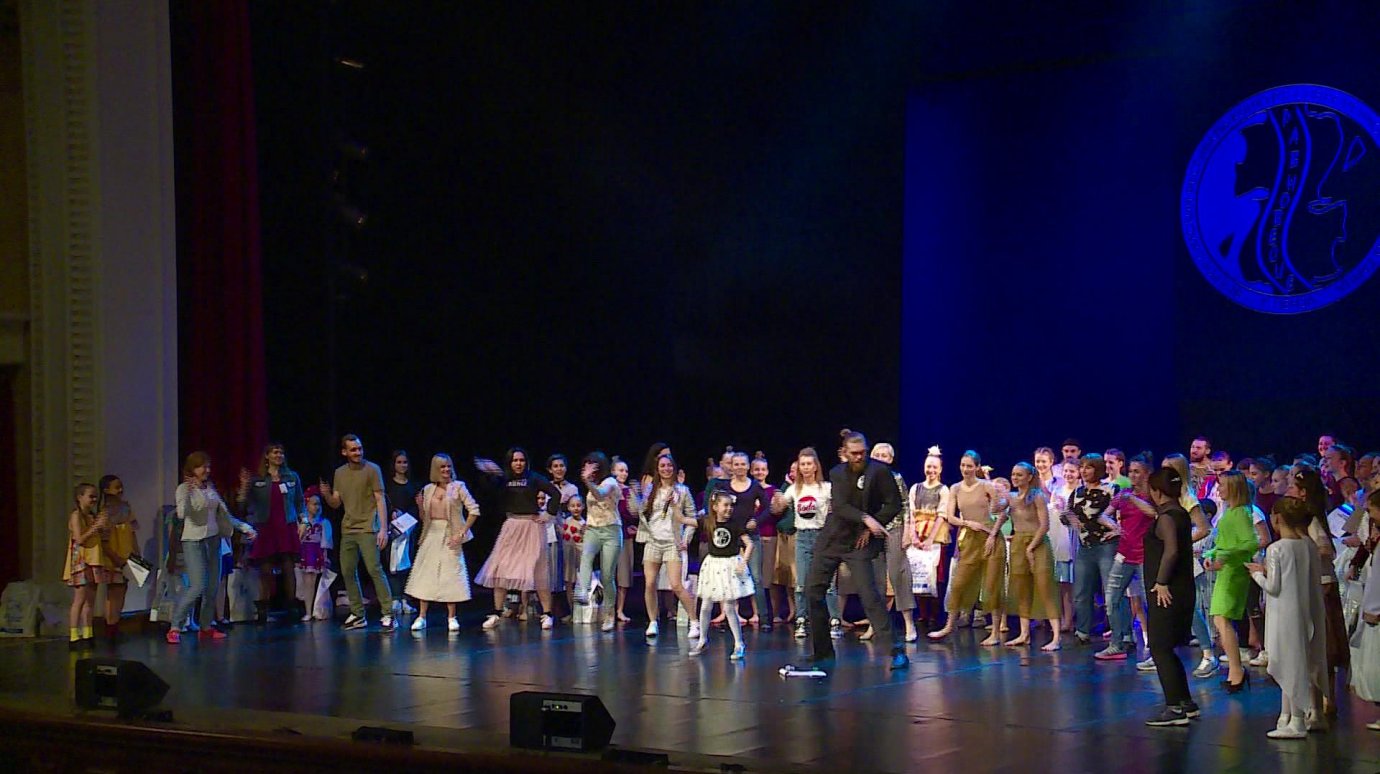 В Пензе в драмтеатре состоялся гала-концерт фестиваля «Равновесие»