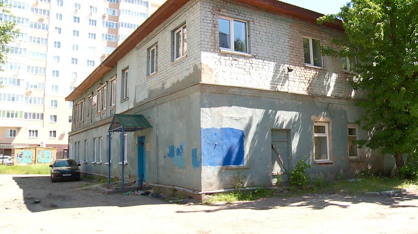 Пензенец обеспокоен интересом детей к пустующему зданию на Плеханова