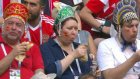Поедающих хот-доги фанатов в кокошниках окрестили символом победы России