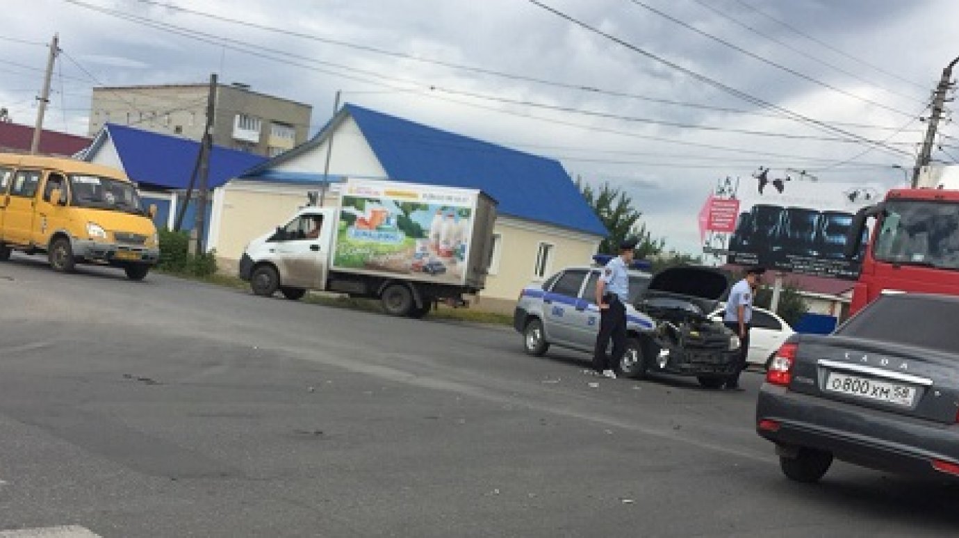В Кузнецке машина вневедомственной охраны попала в ДТП по дороге на вызов