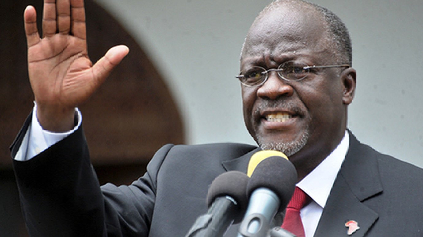 Президент Танзании назвал предохраняющихся от беременности лентяями