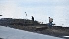 В Пензе чистят от мусора и ила отмель у набережной Суры
