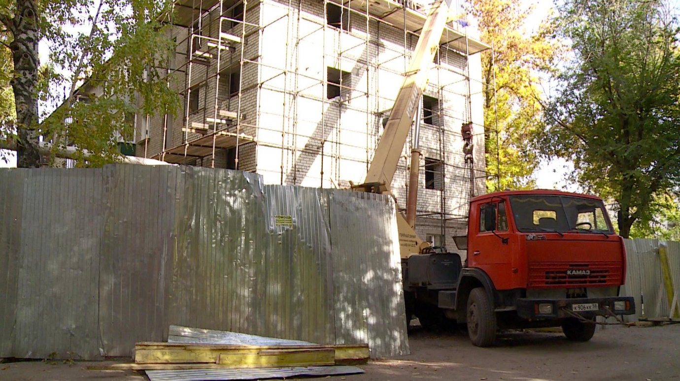В доме на Крупской, 27, все еще продолжается строительство