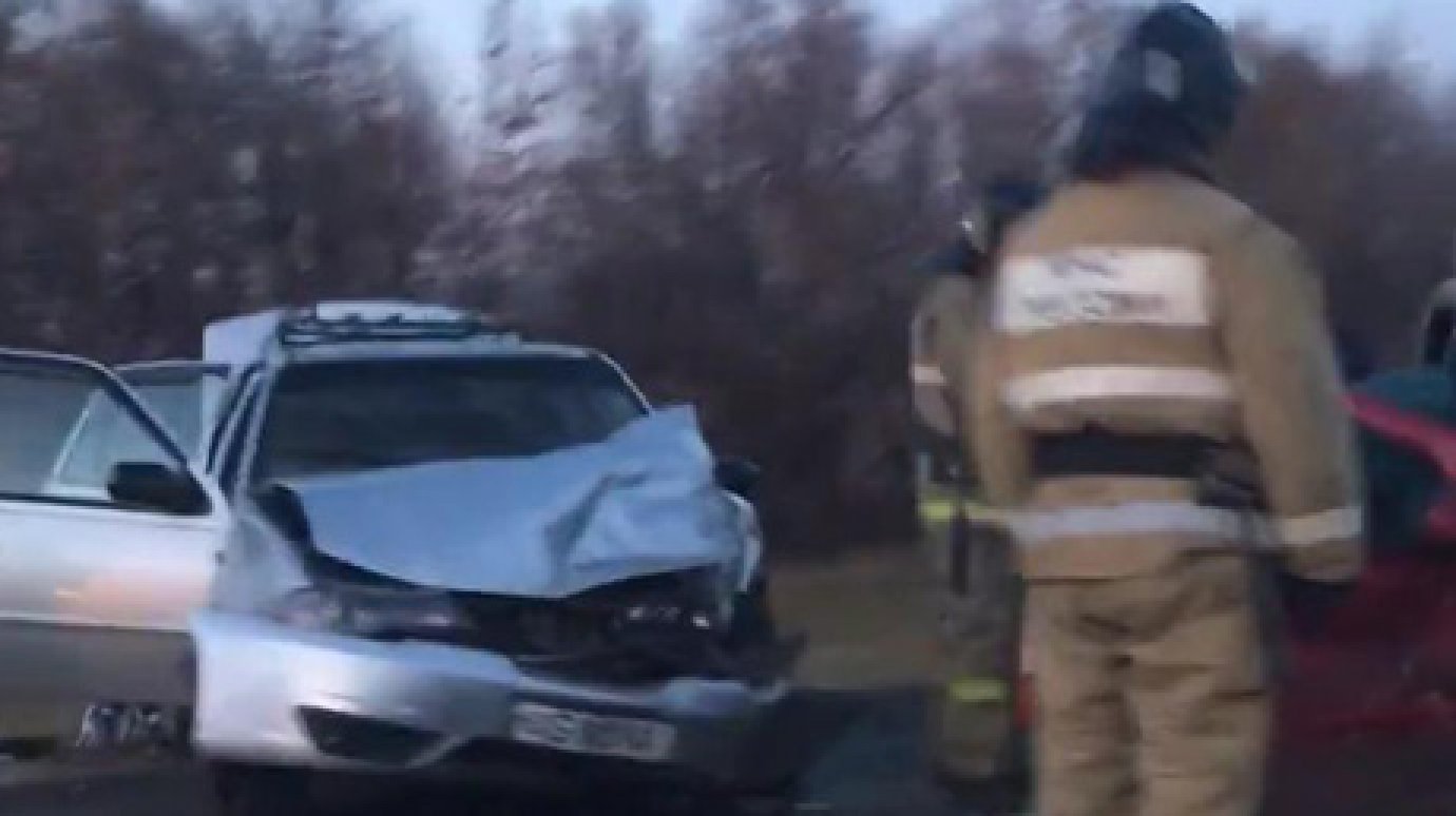 В аварии на трассе в Кузнецком районе пострадала 44-летняя женщина