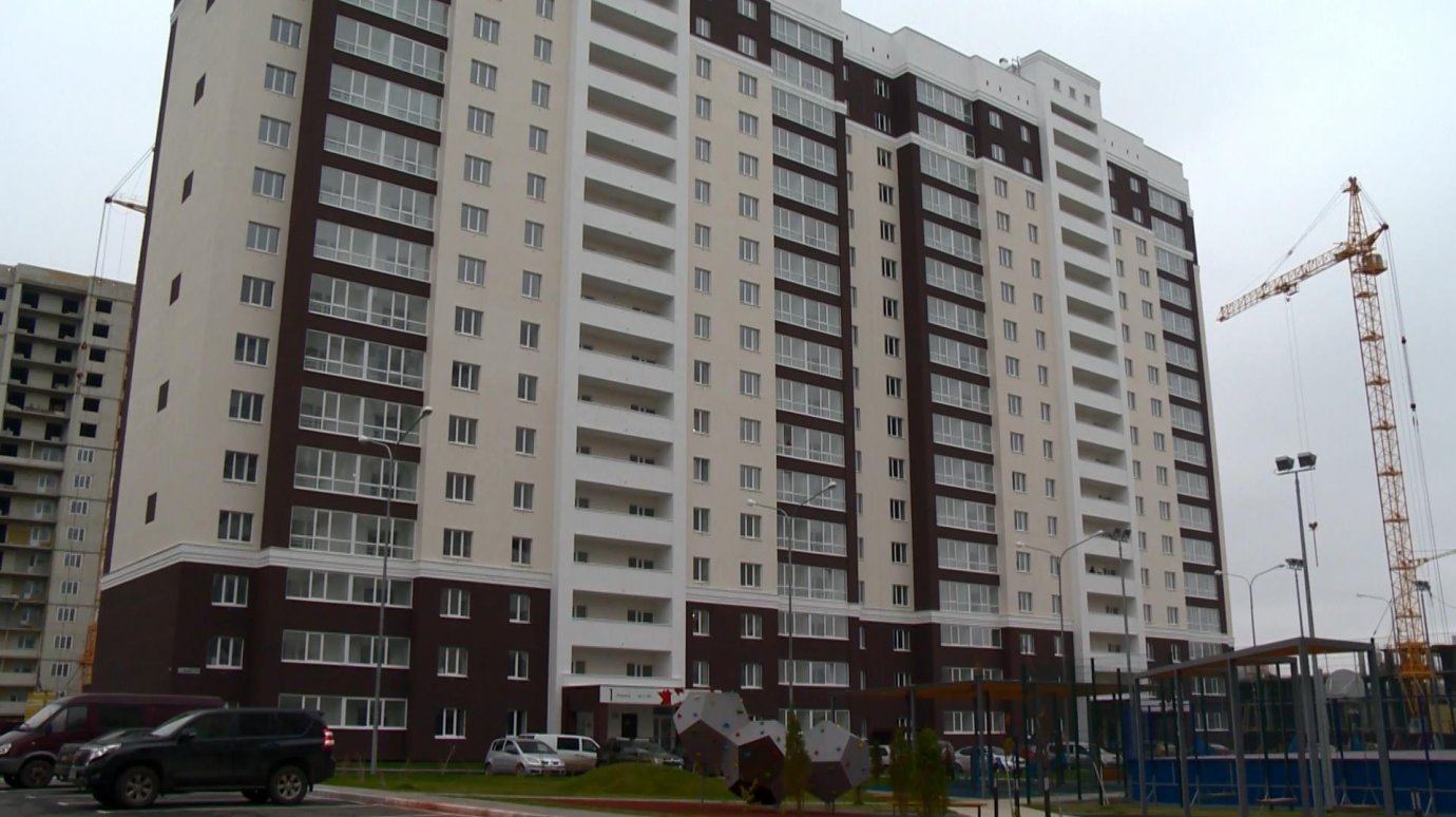 Будущие жильцы ЖК «Фаворит» на улице Мира получили ключи от квартир
