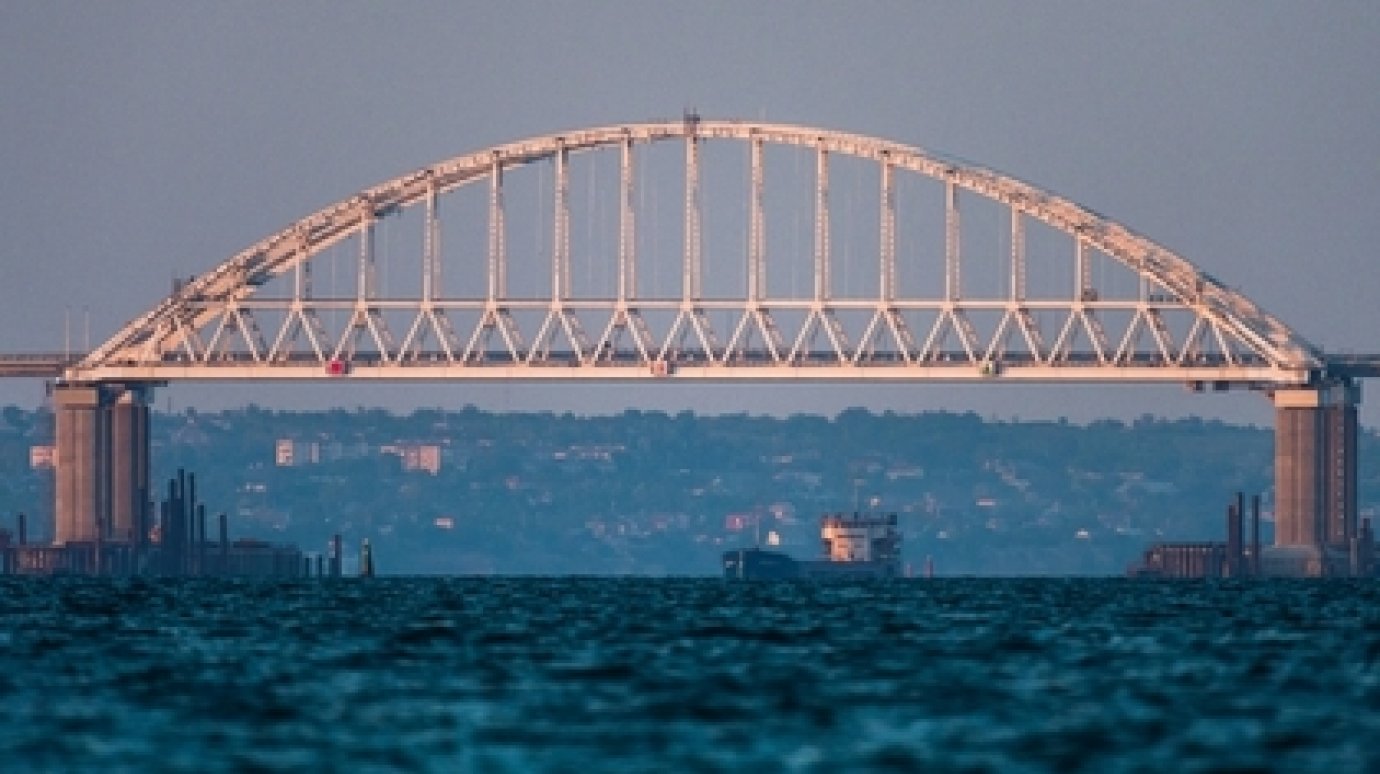 Украинские корабли нарушили границу России и начали опасные маневры