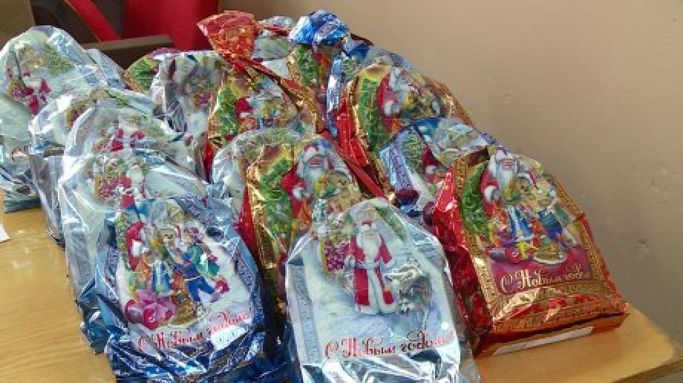 Кузнечан просят помочь с подарками для детей из малообеспеченных семей