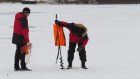 В Пензе толщина льда у берега Суры достигла 10 сантиметров