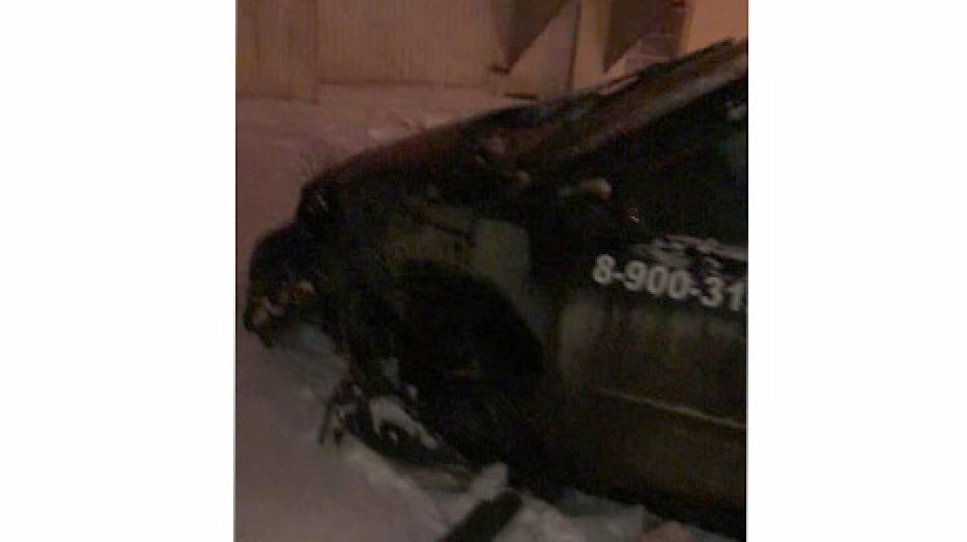 ГИБДД разыскивает водителя, угнавшего Renault Scenic у аваркома