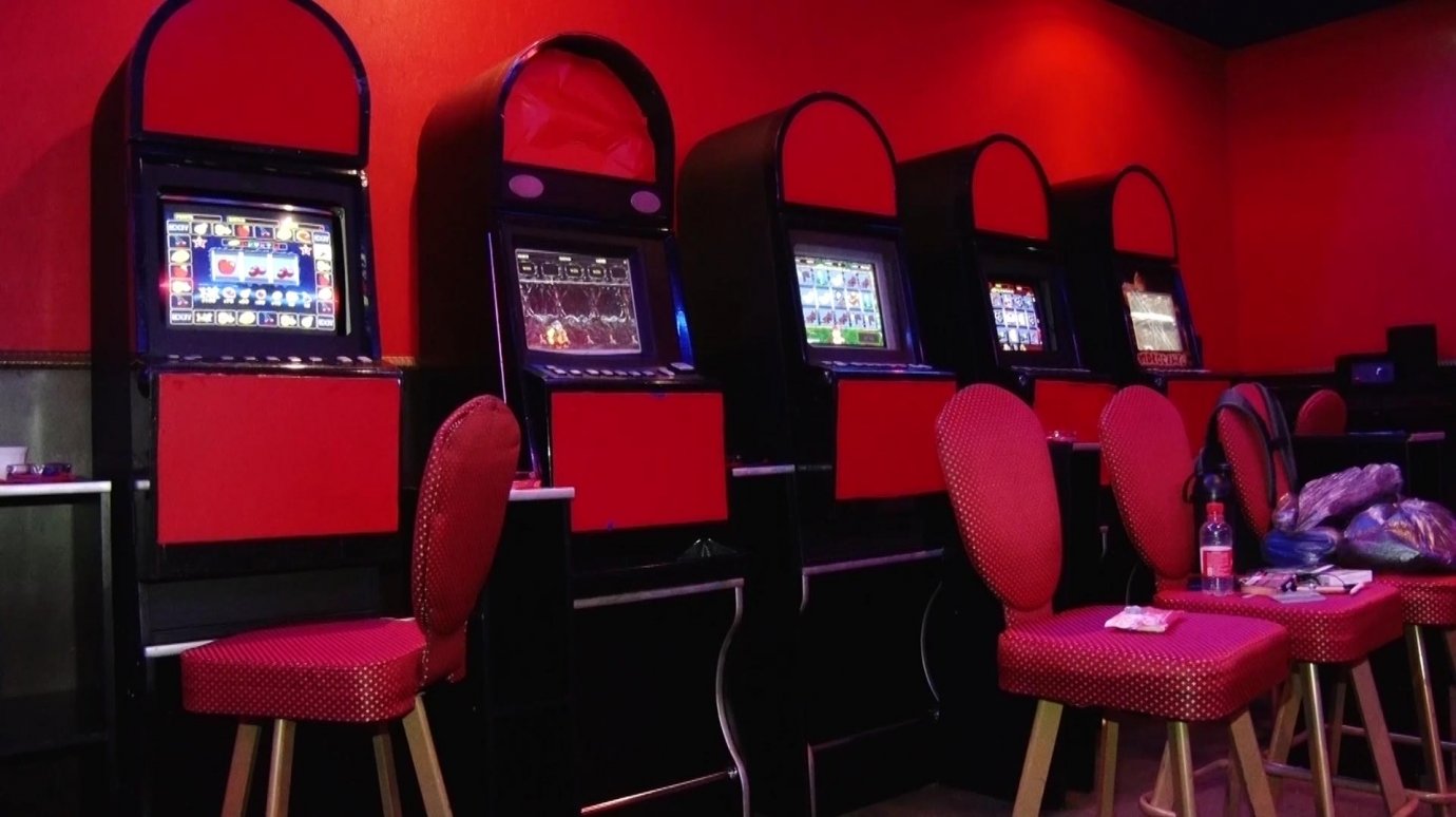 В Пензе мужчина незаконно зарабатывал на игровых автоматах