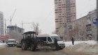 В Пензе столкнулись маршрутное такси и трактор-снегоочиститель