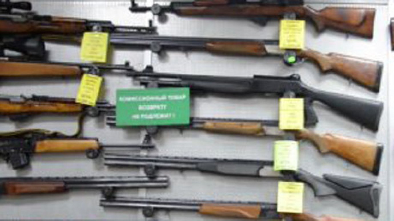 В Пензе прокуроры нашли нарушения в оружейном магазине