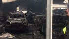 Пожар в пензенском автосалоне «Клаксон» тушили 54 человека