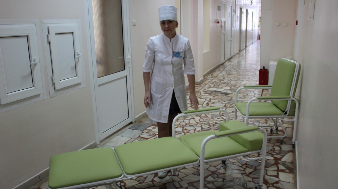В областной детской больнице появились кресла-кровати для родителей