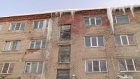 Жители дома № 39 на улице Ударной боятся разрушения здания