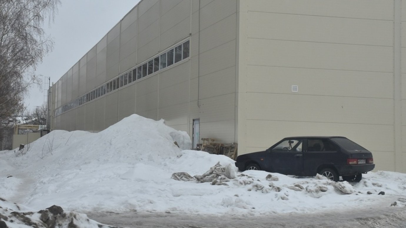 В Пензе из-за снежных завалов у торговых центров может затопить дома
