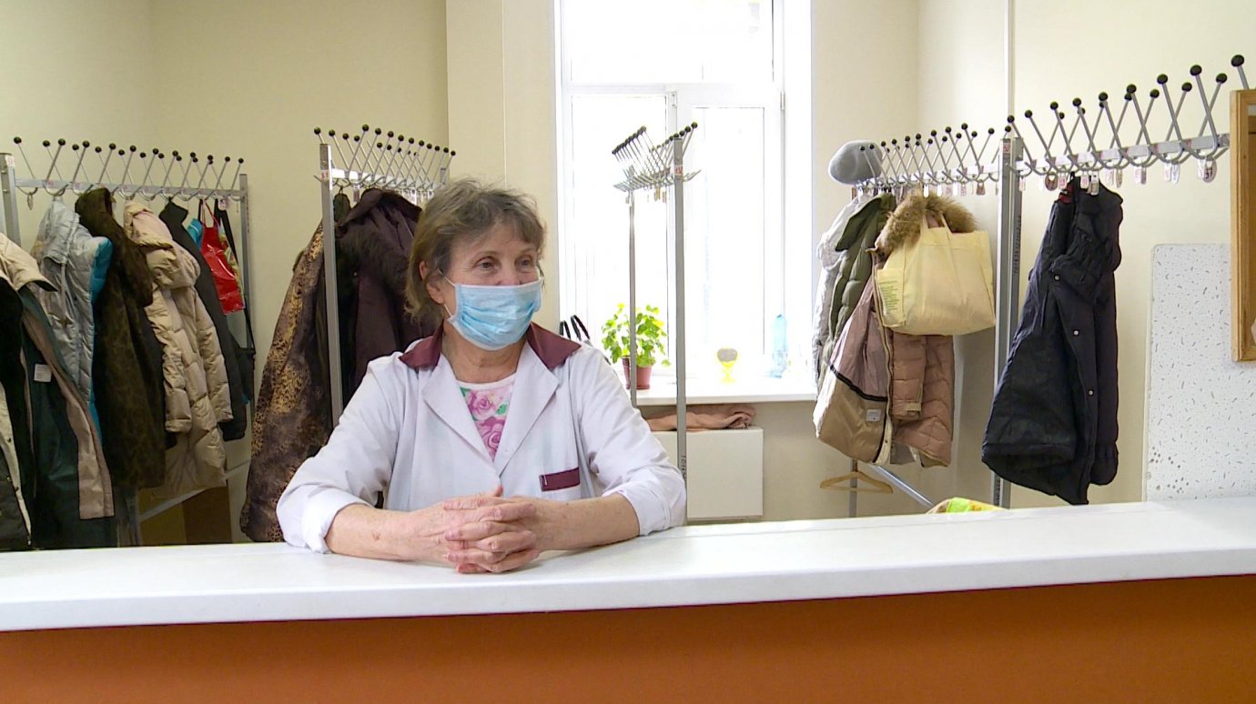 Пензенцам посоветовали носить респираторные маски в людных местах