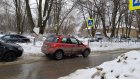На улице Гагарина водитель Suzuki оставил машину на переходе