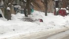 Жители улицы Ключевского оставляют мешки с мусором у проезжей части
