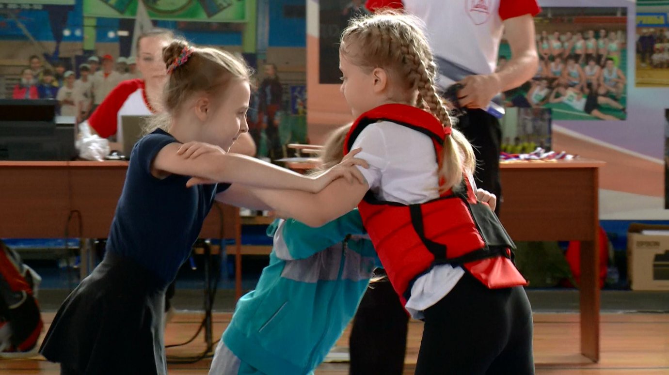 В Пензе дети сыграли в традиционный русский бой