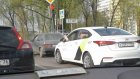 Пензенца возмутила торчащая из окна «Яндекс-Такси» нога водителя