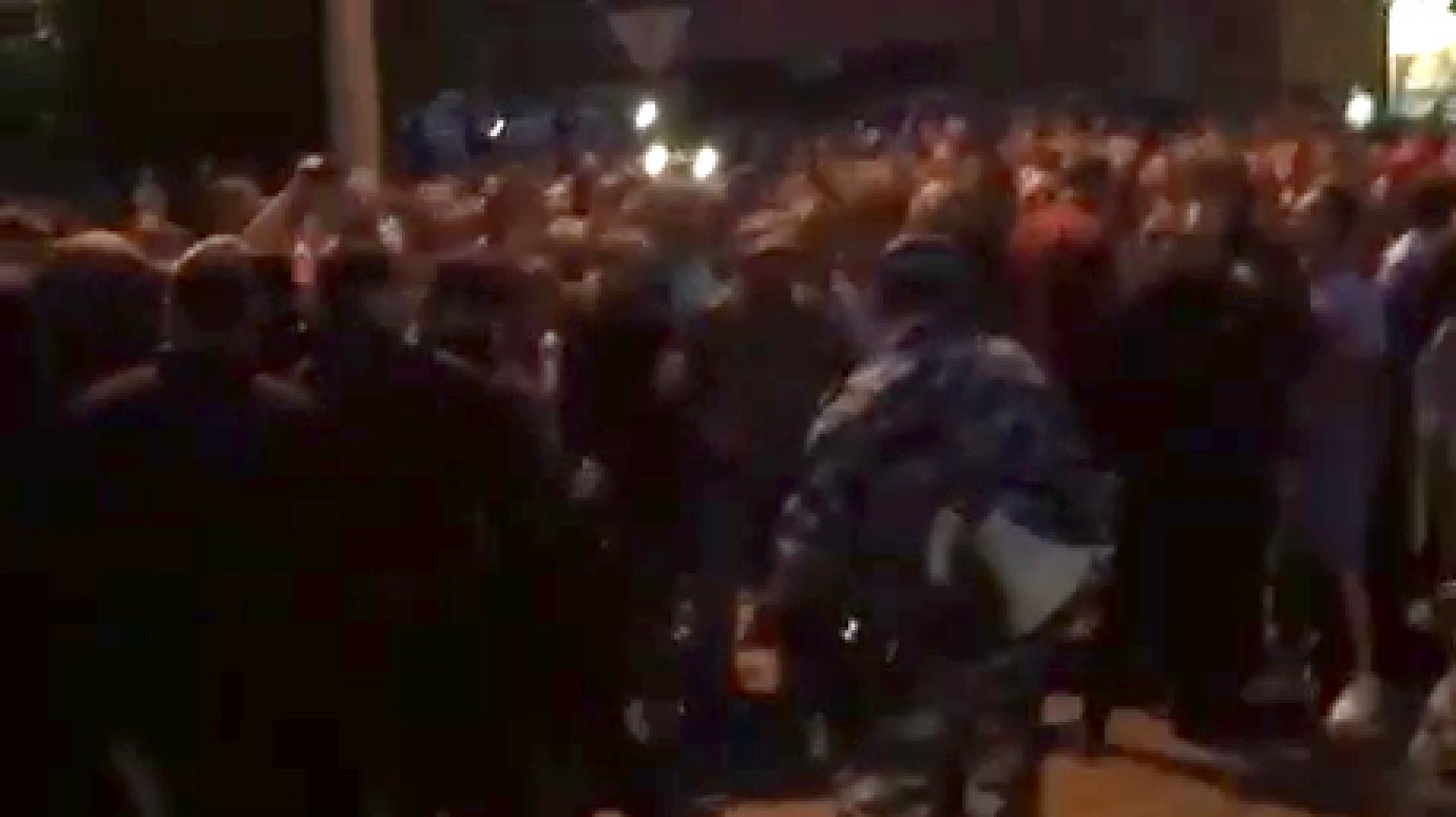 В Чемодановке трассу М5 начали освобождать от митингующих
