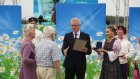 В Спутнике губернатор наградил семьи, прожившие в браке более 35 лет