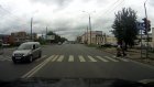 На улице Баумана водитель «Лады» проехал перекресток на красный