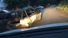 В Пензе на улице Минской водителям мешает сгоревший ВАЗ