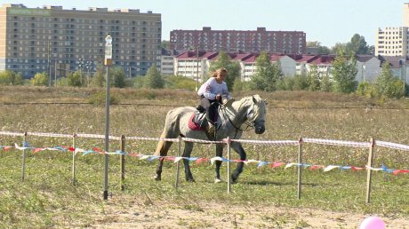 В соревнованиях по джигитовке в Засечном приняли участие дети