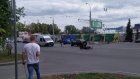На улице Карпинского автомобиль сбил мотоциклиста