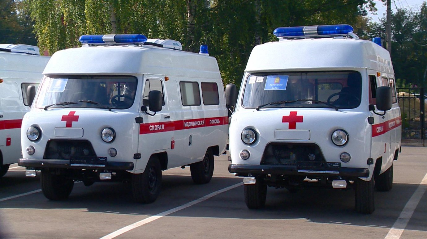 Районы Пензенской области получили семь новых машин скорой помощи