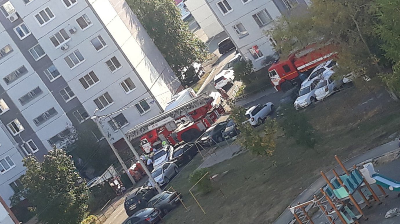 Из задымленной квартиры в Арбекове пожарные спасли пенсионерку