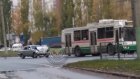 На кольце в Арбекове «Волга» догнала троллейбус