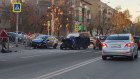На улице Калинина произошла серьезная авария с «Яндекс.Такси»