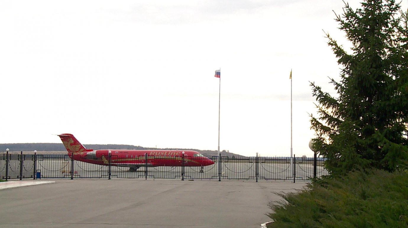 В пензенском аэропорту перед рейсом обнаружили неисправность самолета