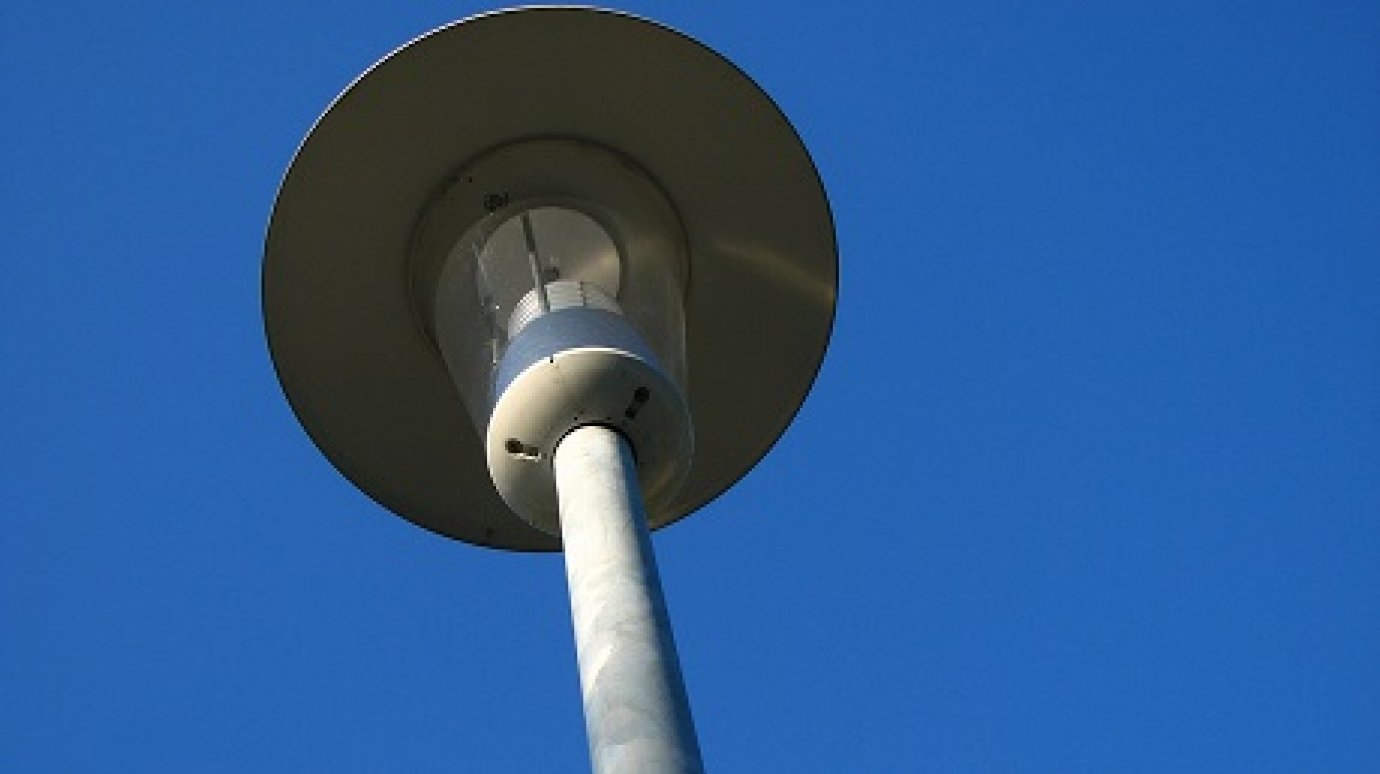 Кузнечанам обещают до конца года заменить 400 ламп в уличных фонарях