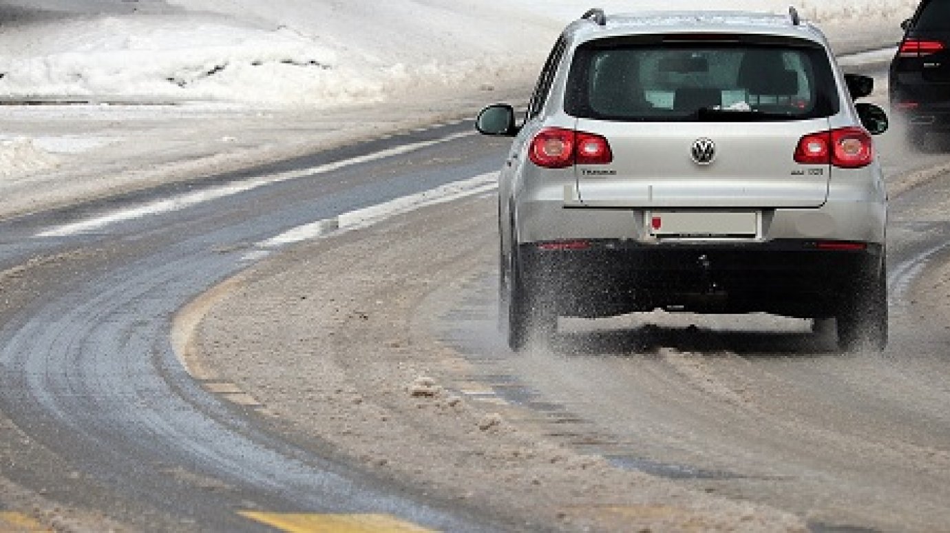 ГИБДД предупредила пензенских водителей и пешеходов о снегопаде