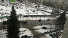 На улице Минской упавшие с длинномера плиты блокировали проезд