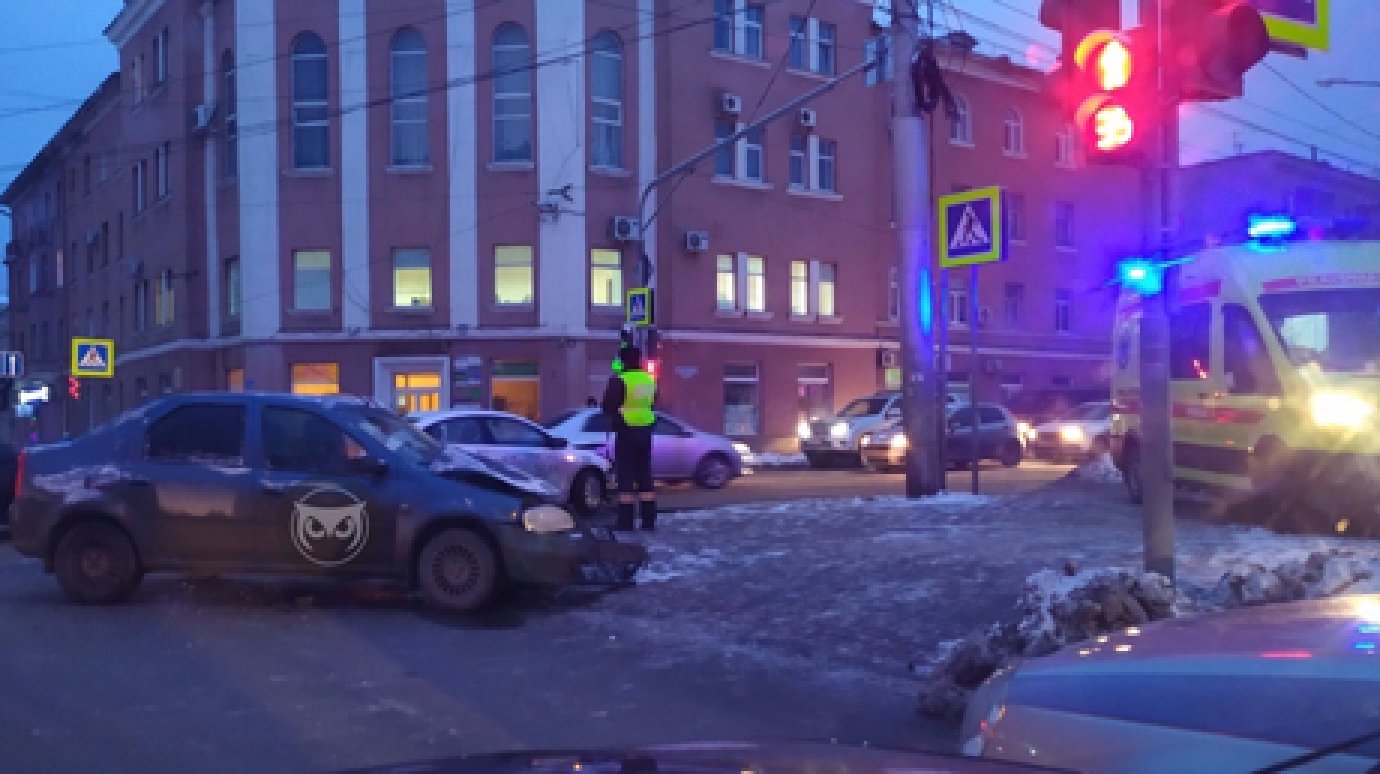 «Яндекс.Такси» попало в серьезную аварию в центре Пензы