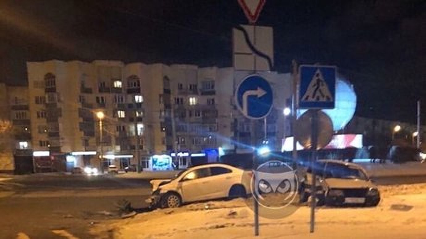 В аварии у «Глобуса» пострадал 25-летний пассажир ВАЗа