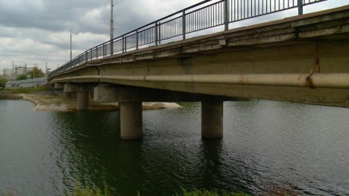 Мостов соединяющая нить