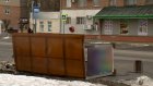 Остановочный павильон на Ленинградской опрокинуло ветром
