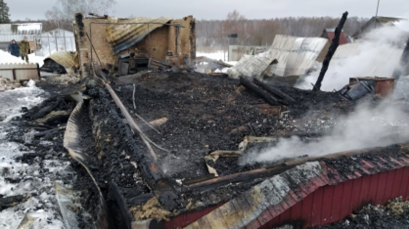 В сгоревшем доме в Казенчике была компания из 7 человек, 5 спаслись