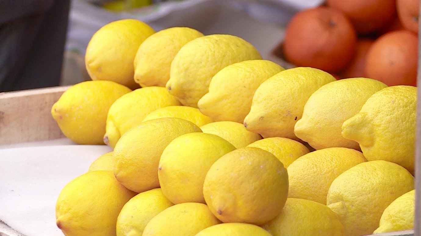 Пензенцев шокировал взлет цен на лимон, чеснок и имбирь
