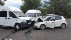 В Пензе у Побочинских дач столкнулись две маршрутки и иномарка