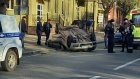 На улице Калинина перевернулся автомобиль Renault